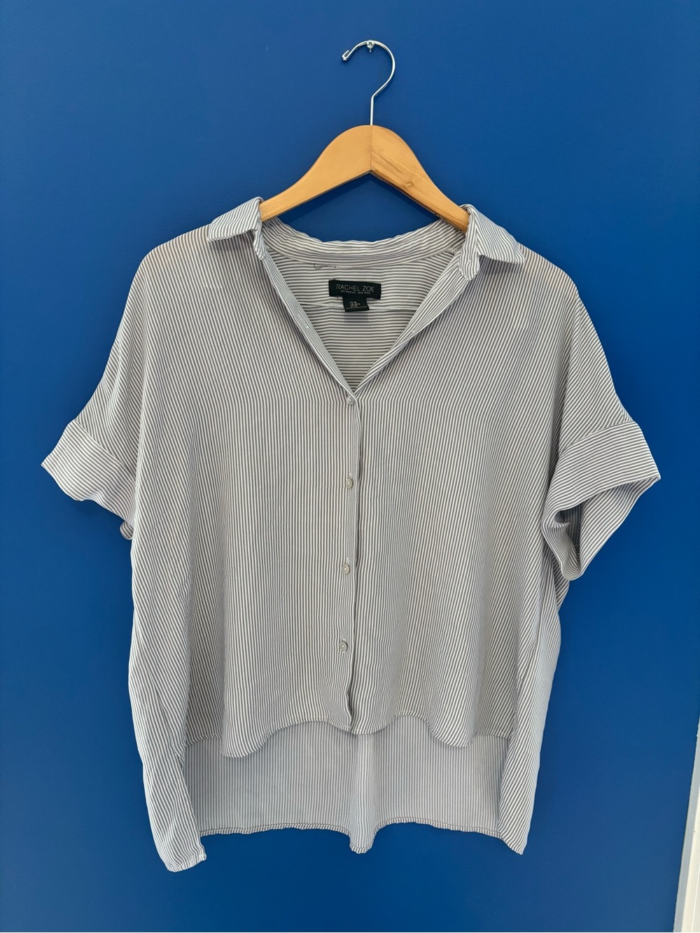 {Rachel Zoe} Short Sleeve Button-Down Blouse in Light Blue & White Stripe size M